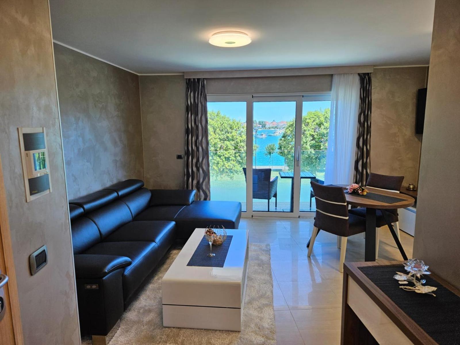 Apartments Riva-Interauto Umago Exterior foto