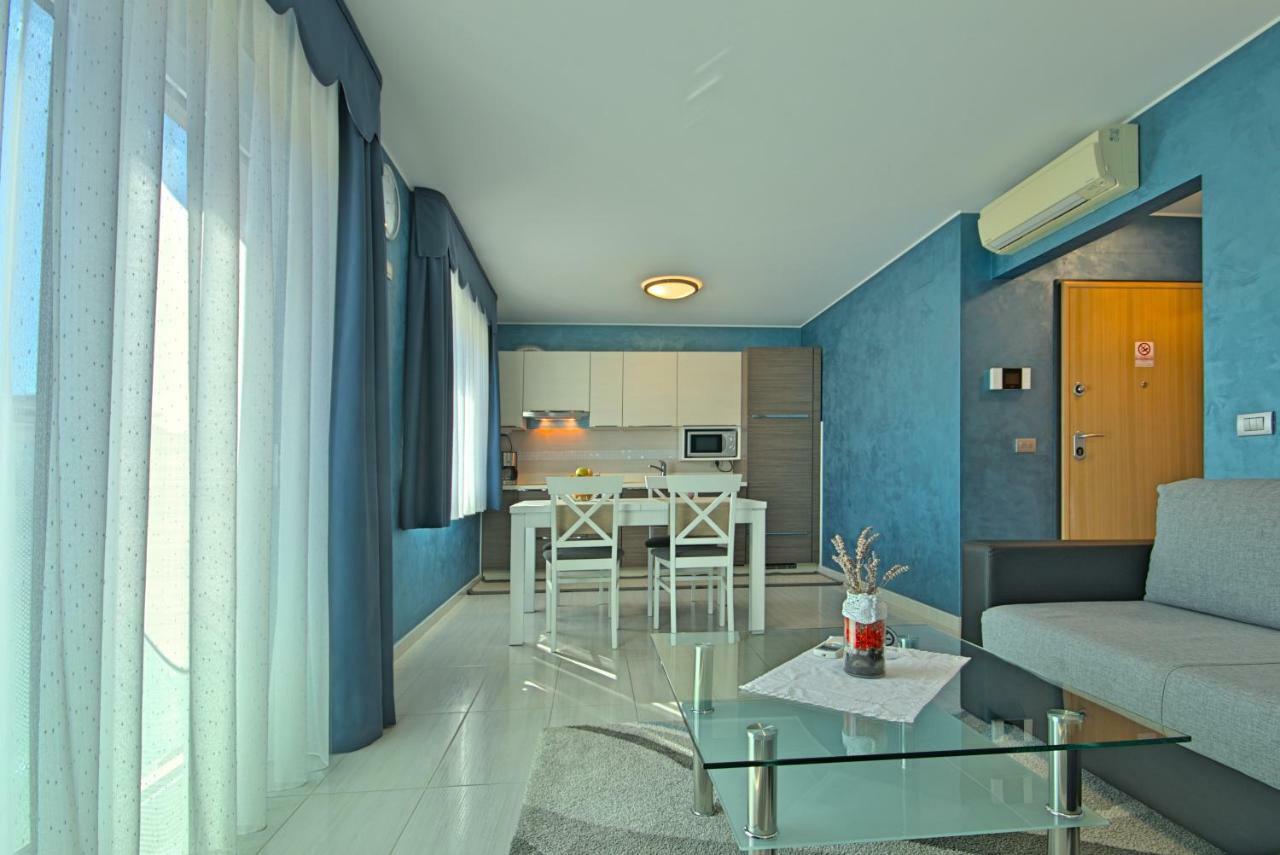 Apartments Riva-Interauto Umago Exterior foto
